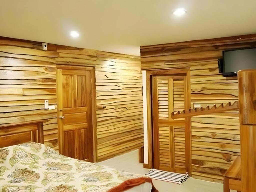 Thongphaphum Place Ngoại thất bức ảnh