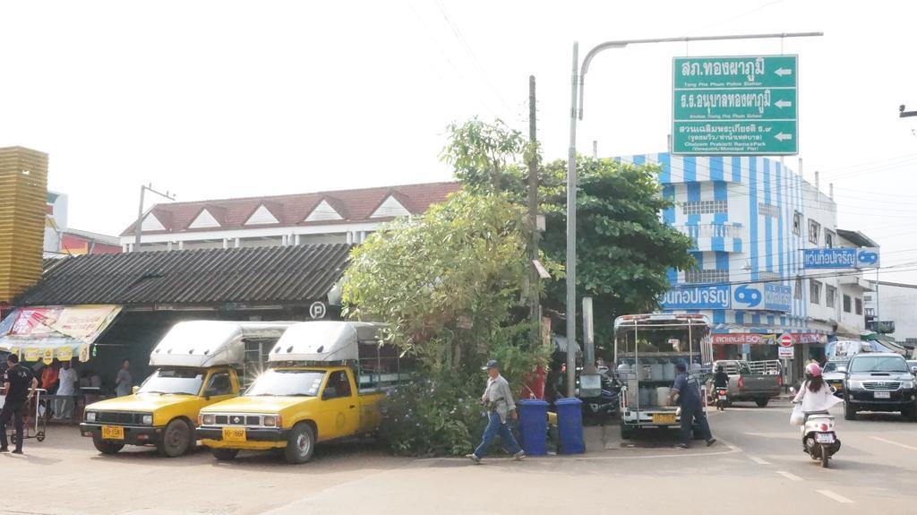 Thongphaphum Place Ngoại thất bức ảnh